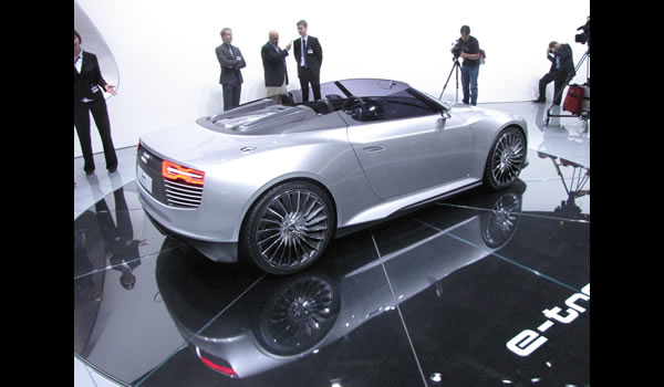 Audi e-tron Spyder concept 2010 3 4 rear